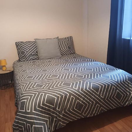 Maison Meublee Avec Parking Moulins  Dış mekan fotoğraf