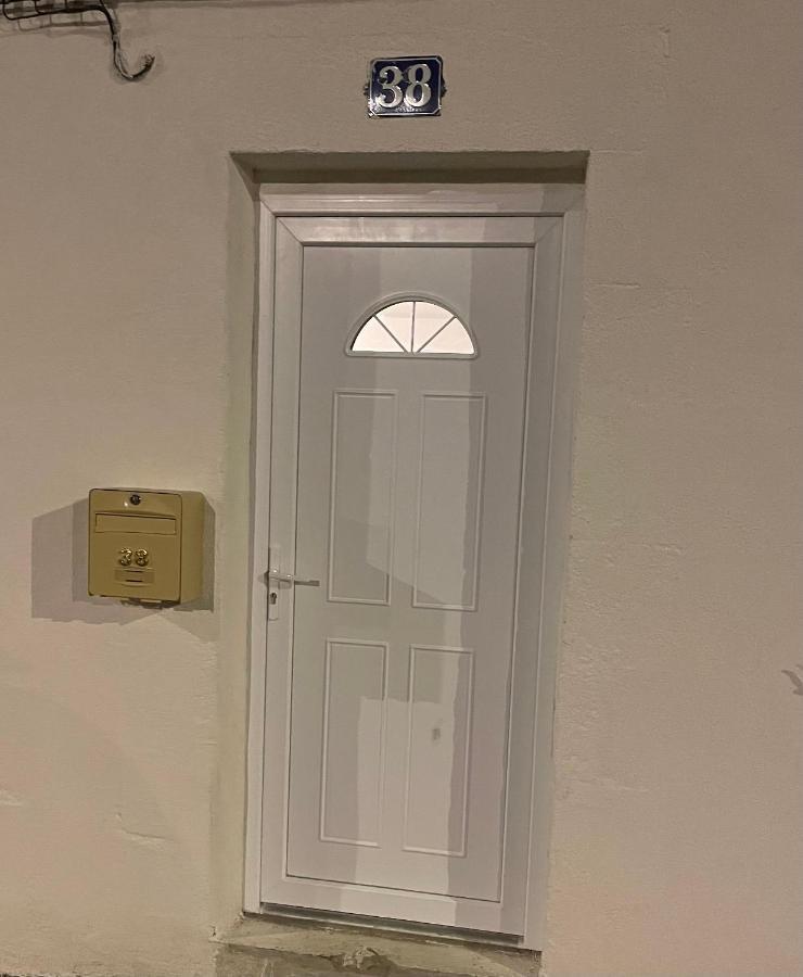 Maison Meublee Avec Parking Moulins  Dış mekan fotoğraf
